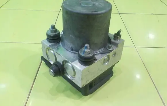 Ford Ranger ABS Pump UP61437A0