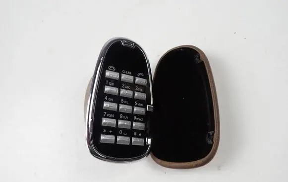 Mercedes-Benz S W221 Phone keyboard 2216801619