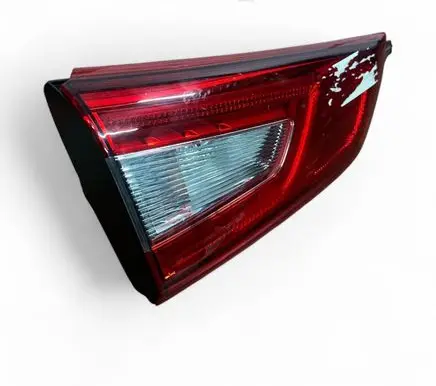 Tailgate rear/tail lights