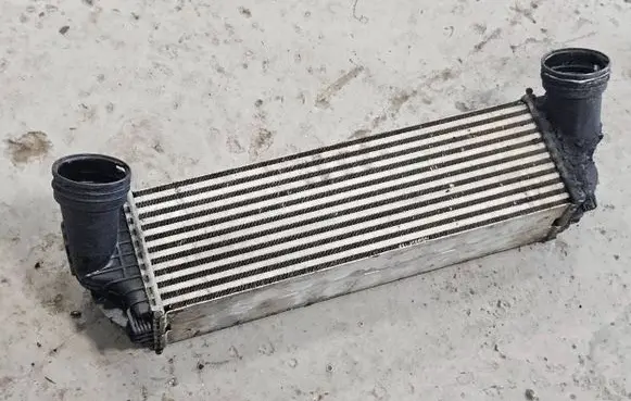 BMW X5 E70 Intercooler radiator S8095001 7805150 201208140
