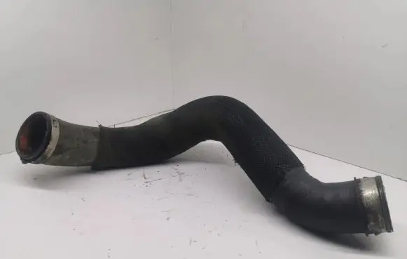 Chrysler 300 - 300C Intercooler hose/pipe 04861689AB