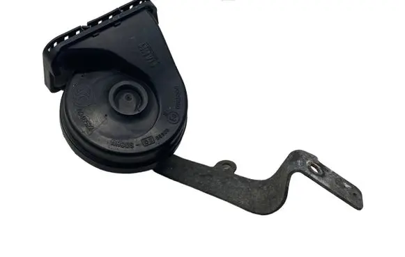 Land Rover Discovery 3 - LR3 Horn signal A046522