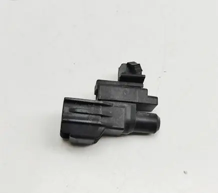 Fisker Ocean Outside/external air temperature sensor FM2930120001A