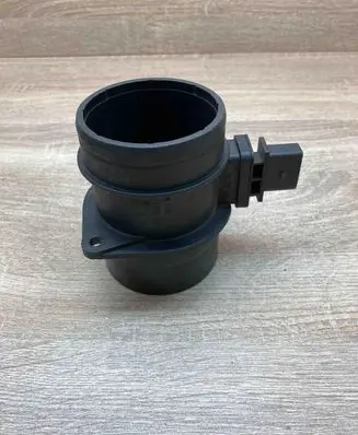 Audi A3 S3 8L Mass air flow meter 03G906461C 0281002735