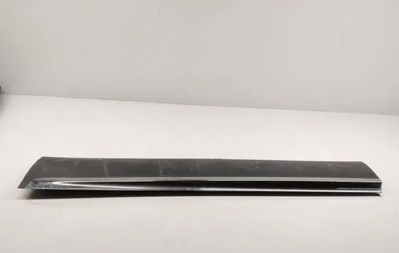 KIA Sorento Front door trim (molding)
