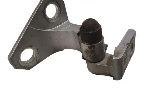 Volkswagen PASSAT B6 Front door upper hinge 3C0831402D
