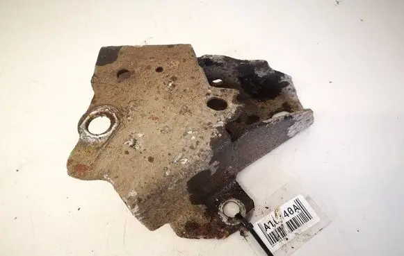Renault Laguna II Engine mounting bracket 