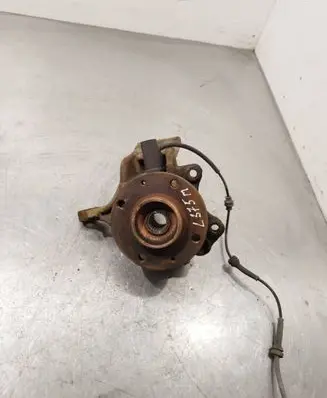 Peugeot 208 Front wheel hub spindle knuckle