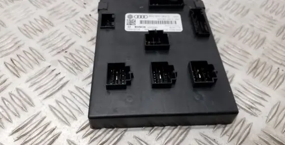 Audi A5 8T 8F Comfort/convenience module 8K0907063D