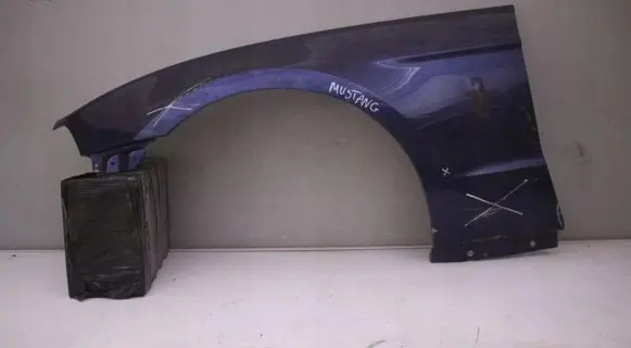 Ford Mustang I Fender Byjntdvjyecvjth