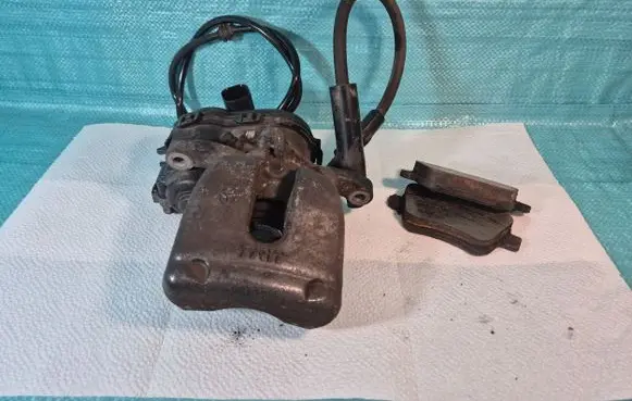 Mercedes-Benz B W246 W242 Rear brake caliper A2464230198