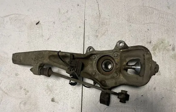 Mercedes-Benz GL X166 Front wheel hub 16610