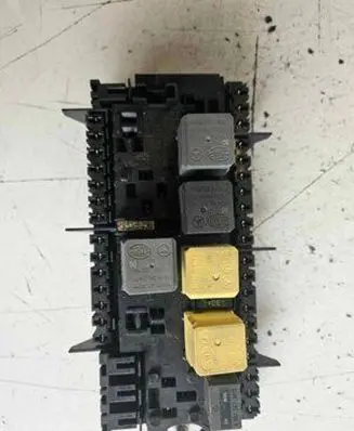Mercedes-Benz CLA C117 X117 W117 Fuse module A2469067100 15547200