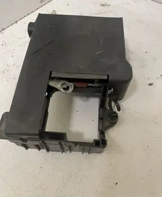 Opel Astra J Battery relay fuse 365927271