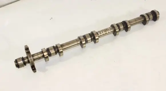BMW 7 F01 F02 F03 F04 Camshaft 8600435