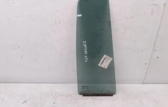 Opel Zafira A Rear vent window glass 