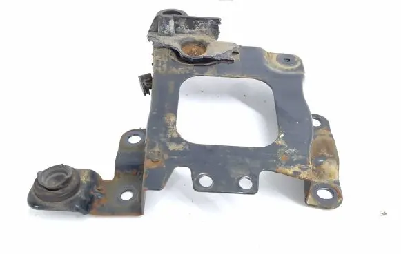 Volvo V40 Other engine bay part