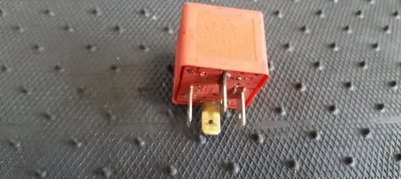Audi A4 S4 B5 8D Other relay 443919578C 899519000