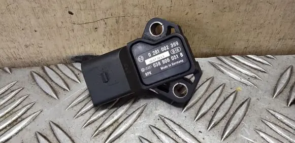 Volkswagen Polo IV 9N3 Air pressure sensor 0281002399