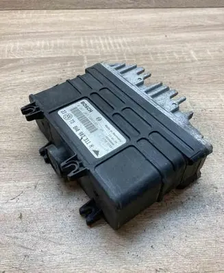 Volkswagen Golf III Engine control unit/module ECU 8A0907311H 0261203184 185
