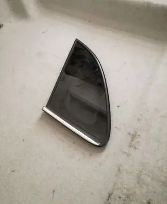 Mitsubishi ASX Rear side window