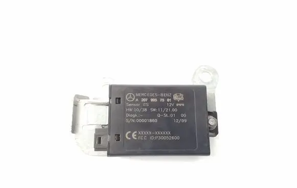 Mercedes-Benz E C207 W207 Alarm control unit/module A2079057501