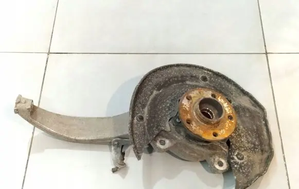 Volvo V60 Front wheel hub spindle knuckle 31476315