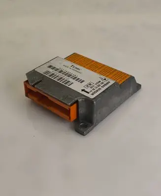 Mercedes-Benz E W210 Airbag control unit/module 0018202126 A207302202 H3T7K29C2A1