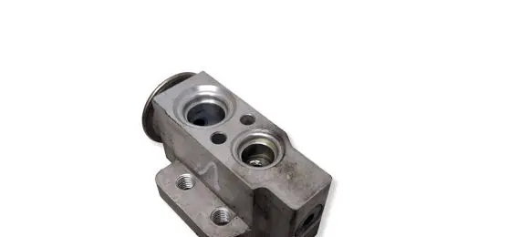 Volkswagen PASSAT B7 Air conditioning (A/C) expansion valve 1K0820679