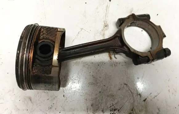 Chrysler Voyager Piston with connecting rod 4654355