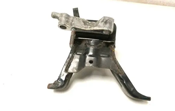 Toyota Prius (XW50) Engine mount bracket 1230537340