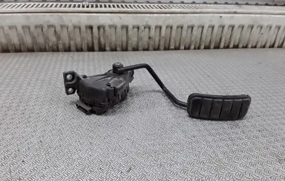 Renault Vel Satis Accelerator throttle pedal 8200004938