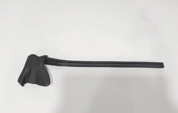 Audi S5 F5 Rubber seal rear door window/glass 8W7839479B 8W7839479