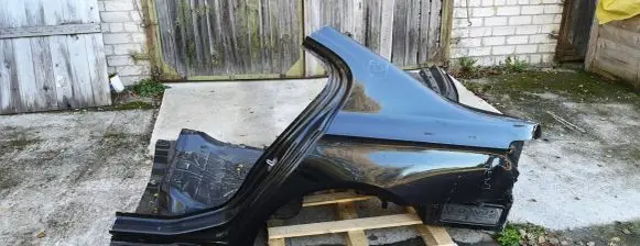 BMW 7 F01 F02 F03 F04 Rear arch 41217204471 7204471 41217204473
