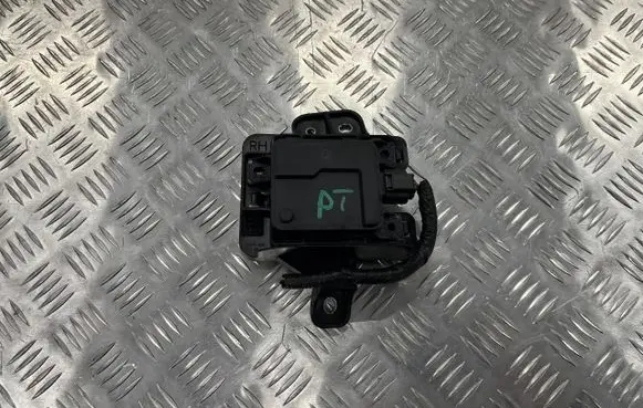 KIA Pro Cee'd III Distronic sensor radar PU16615