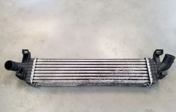 Volvo V50 Intercooler radiator 4N5H9L440VF