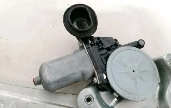Rear door window regulator motor