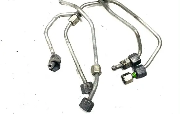 Peugeot 508 Fuel injector supply line/pipe 