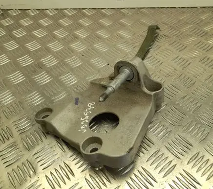 Renault Twingo III EGR valve cooler bracket 751189835R