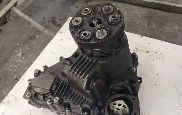 BMW X3 E83 Gearbox transfer box case 3455131 ATC400