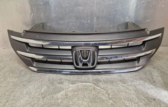 Honda CR-V Front bumper upper radiator grill 71121T1G