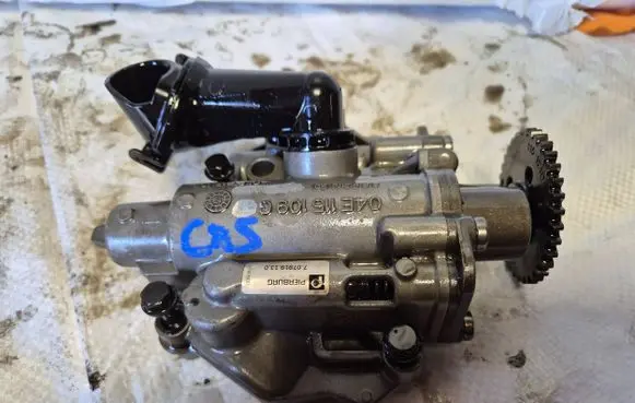 Volkswagen Golf VII Oil pump 04E115109G.bsp