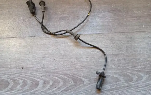 Volvo S60 ABS brake wheel speed sensor 10071160463 9496961