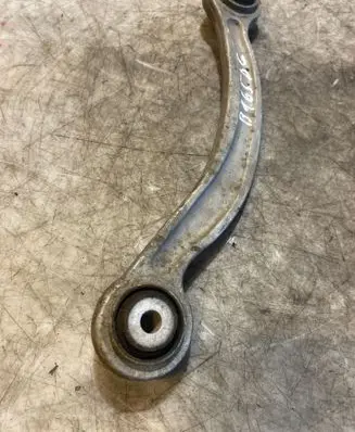 Mercedes-Benz C W204 Rear control arm 20409F13
