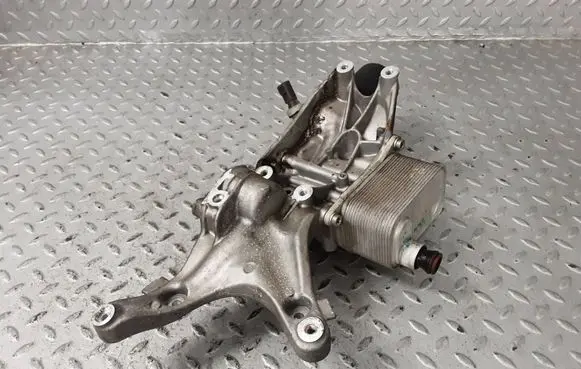 Audi Q5 SQ5 FY Oil filter mounting bracket 06L903143K