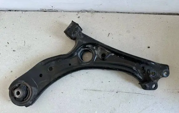 Honda HR-V Front lower control arm/wishbone