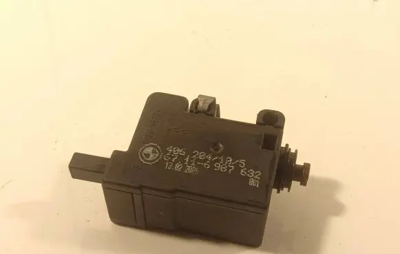 BMW 3 E90 E91 Central locking motor 6987632 406204105
