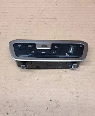 BMW X5 G05 Light switch 9461132 E11819940A 201078