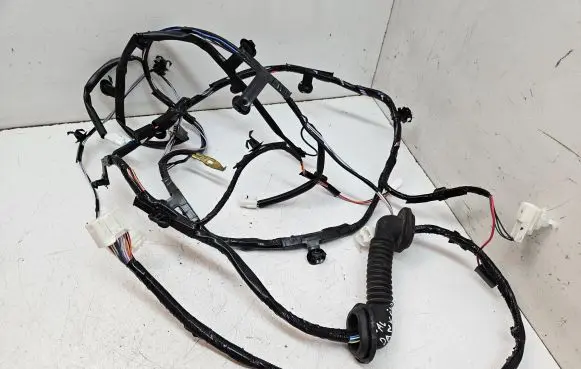 Mitsubishi Eclipse Cross Tailgate/trunk wiring harness 8512H203