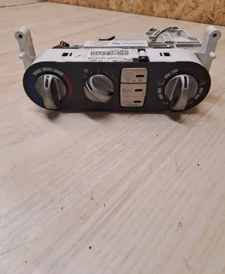 Nissan Almera Tino Climate control unit EF54036701